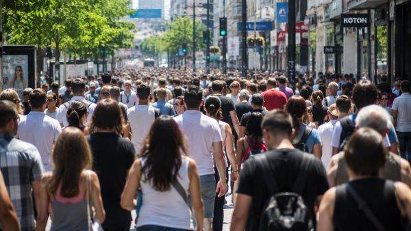 Economişti: Modelul de creştere a României şi-a atins limitele; avem nevoie de investiţii şi productivitate Economişti: Modelul de creştere a României şi-a atins limitele; avem nevoie de investiţii şi productivitate